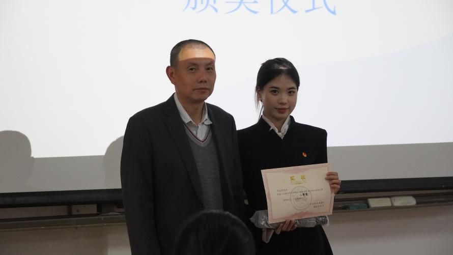 说明: 比赛14 说明: 比赛14