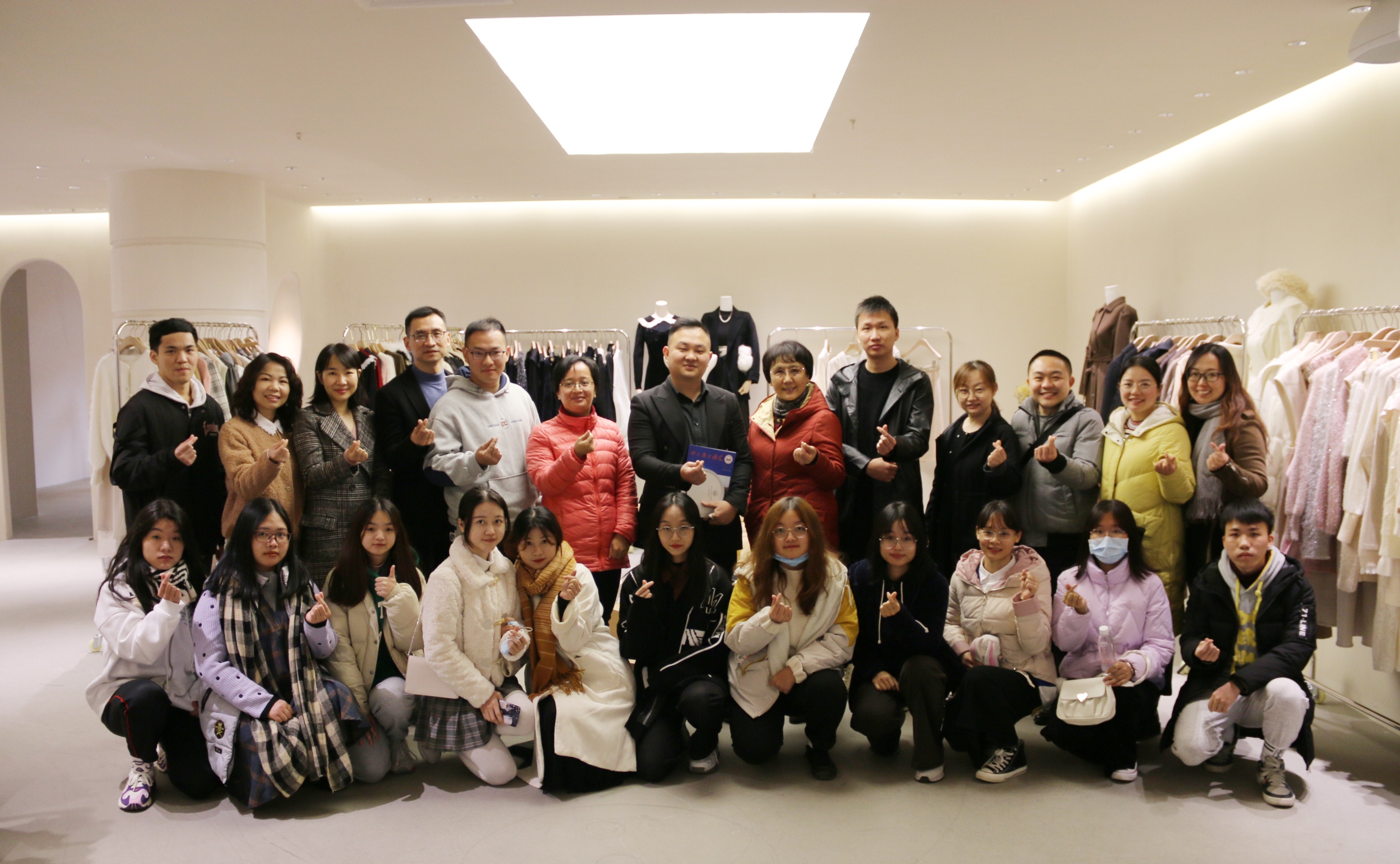 a14b1fee37814200b82b51987c2f465c.jpg a14b1fee37814200b82b51987c2f465c.jpg