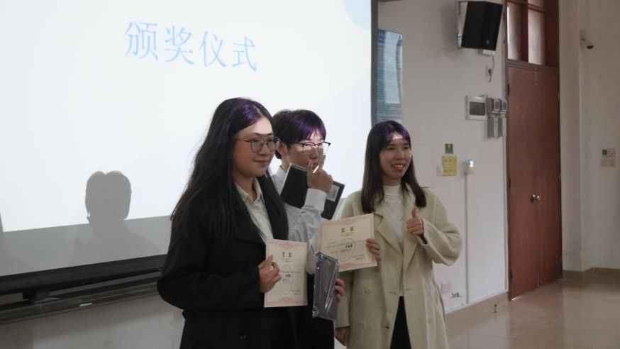 说明: cbd5c76216124d3a025c262d1bb0590 说明: cbd5c76216124d3a025c262d1bb0590