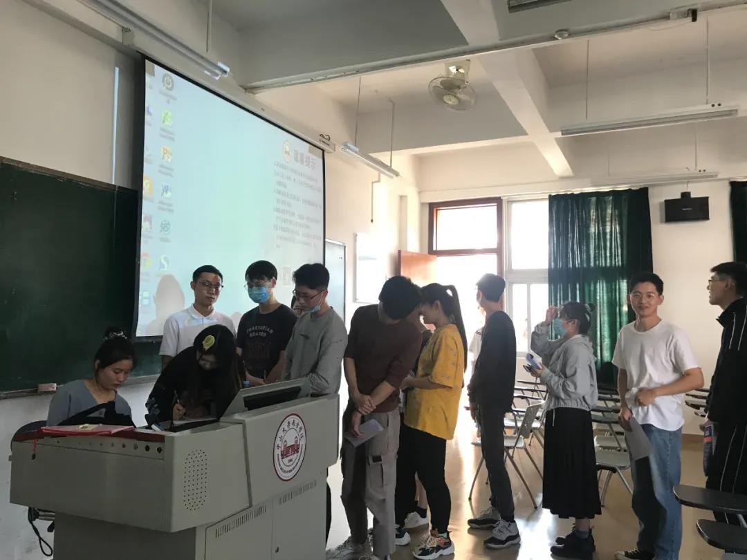 6ad6bda3e7884586a04420b1ef60b08d.jpg 6ad6bda3e7884586a04420b1ef60b08d.jpg