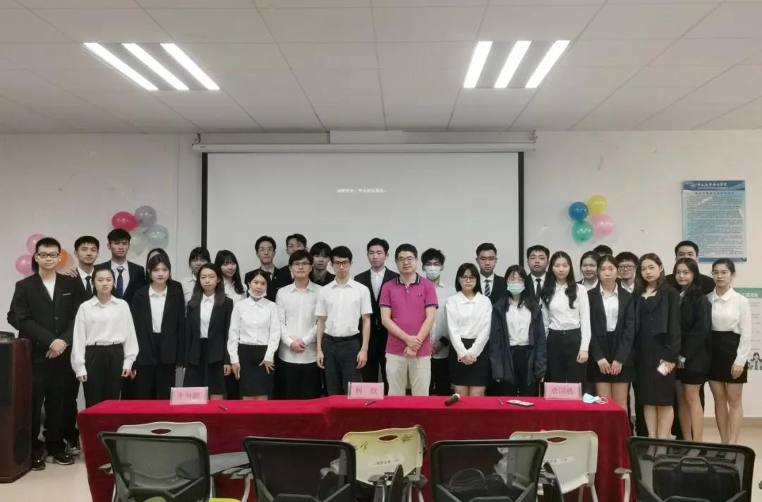 ea05252a68174fb78e1584c91437c87f.jpg ea05252a68174fb78e1584c91437c87f.jpg